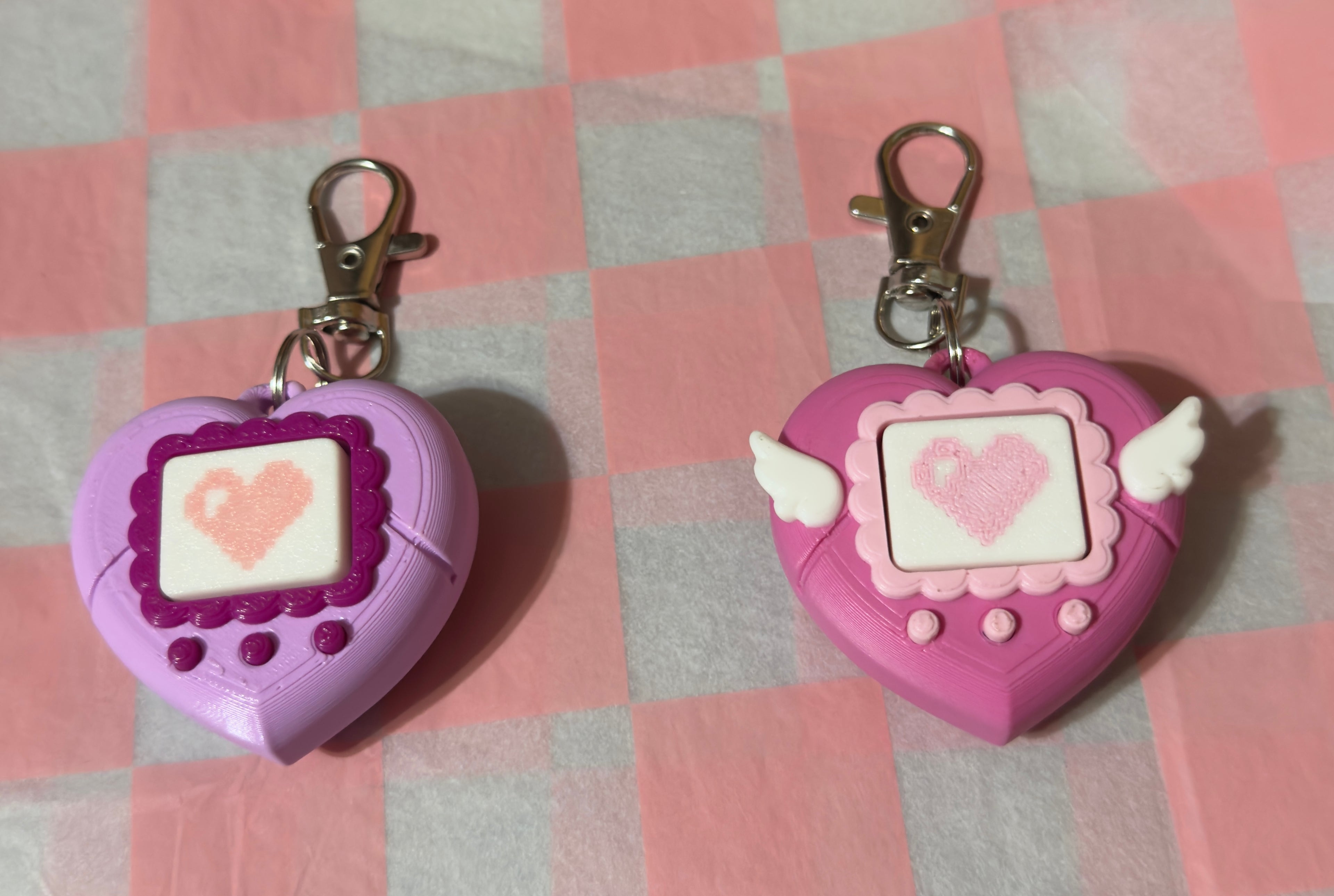 Y2K Hearts Keychain 💜💖