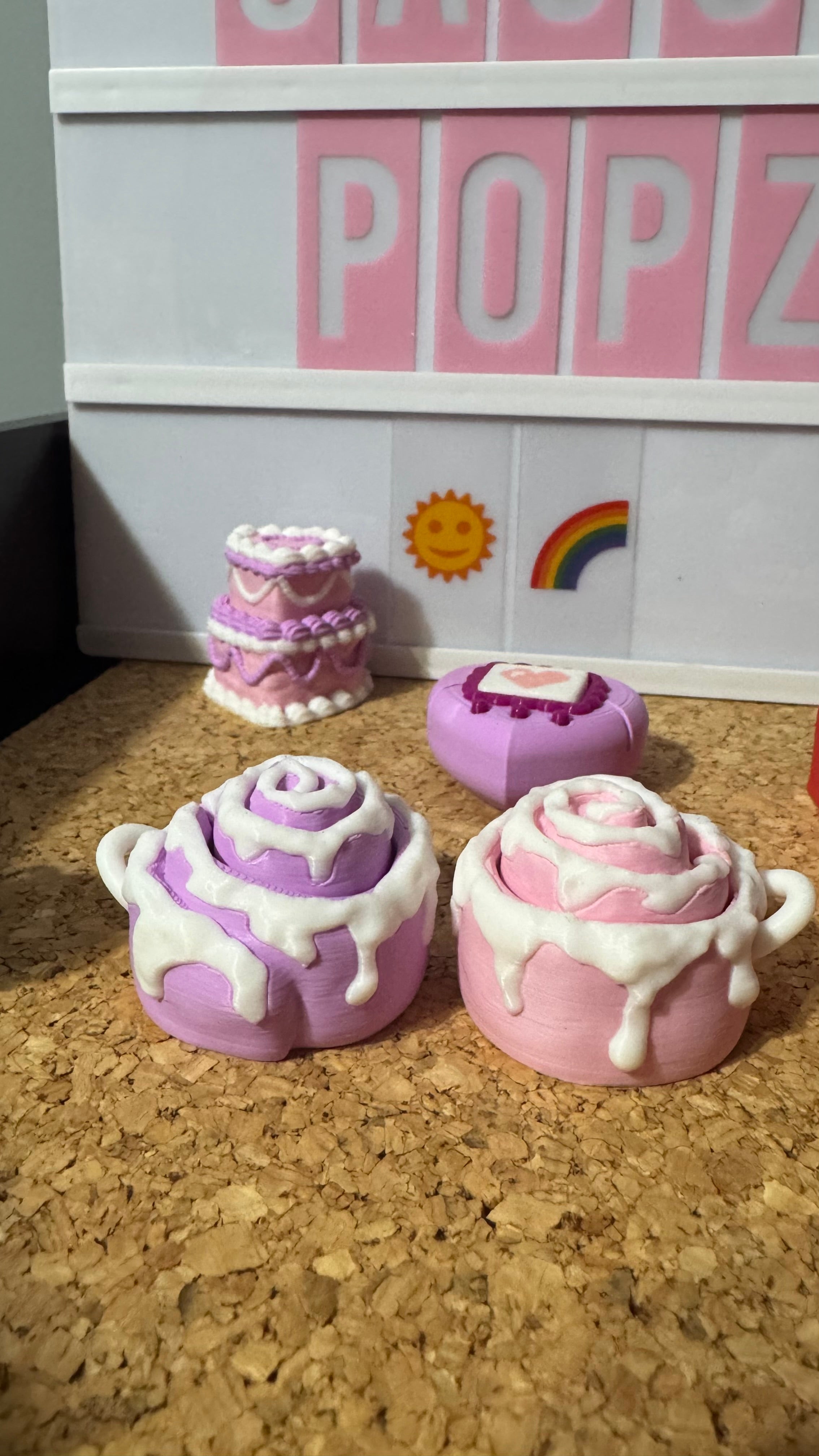 Cinnamon Roll Keychain 😋